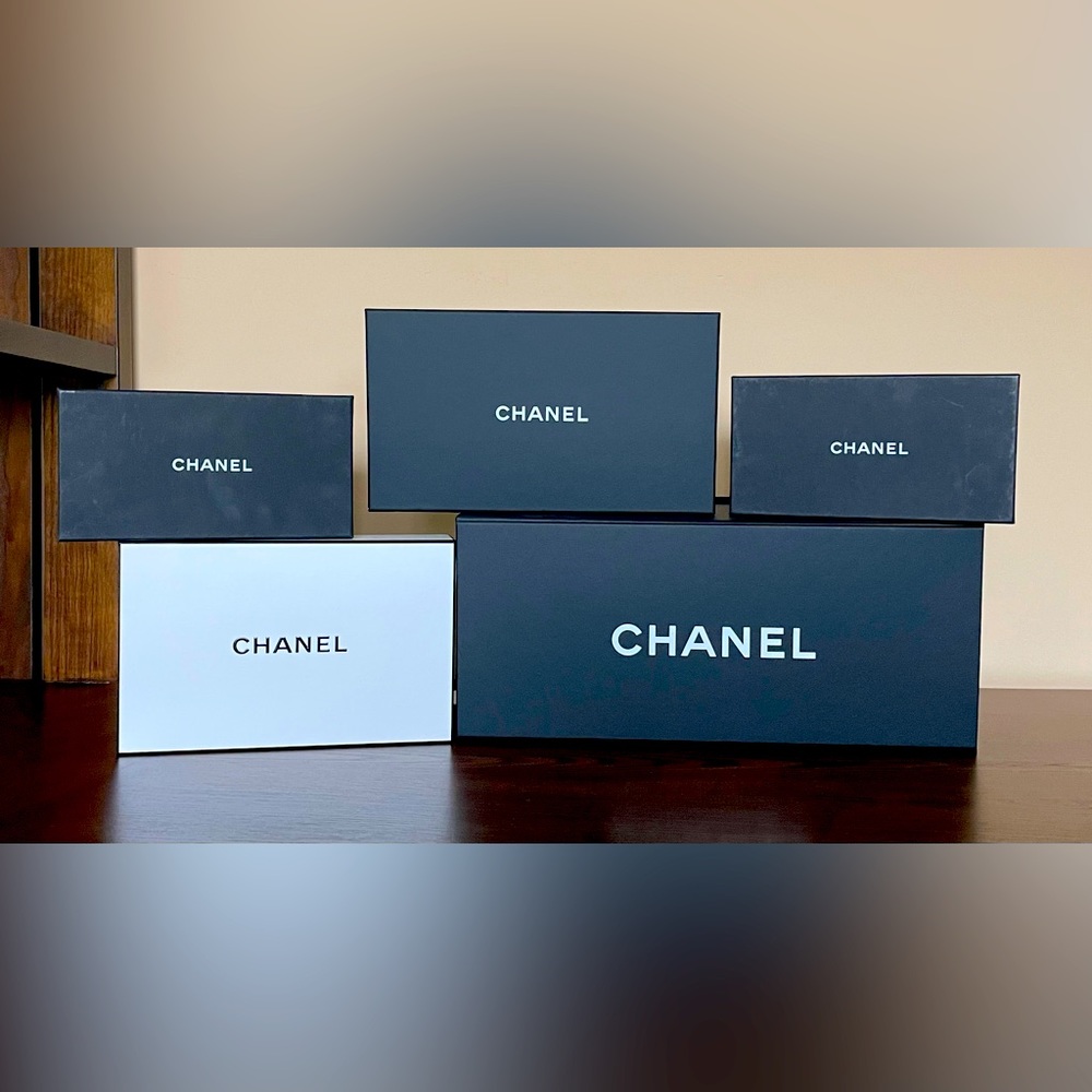 Pick a box - Picture 3 of 4